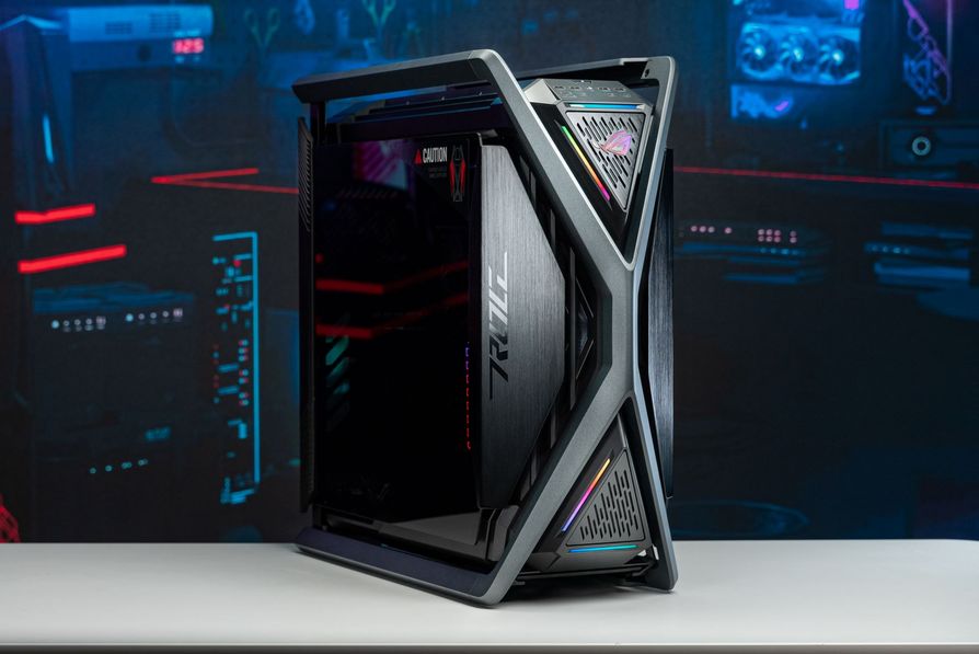 為因應第13代Intel Core™處理器與NVIDIA GeForce RTX™ 4090等新世代板卡安裝需求，ROG Hyperion GR701不僅擁有超高的安裝相容性，還兼具絕佳散熱流場設計。
